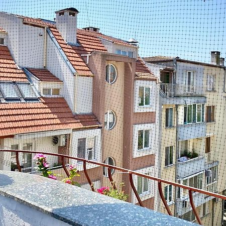 Bright Central Studio For 4 In Μπουργκάς Εξωτερικό φωτογραφία