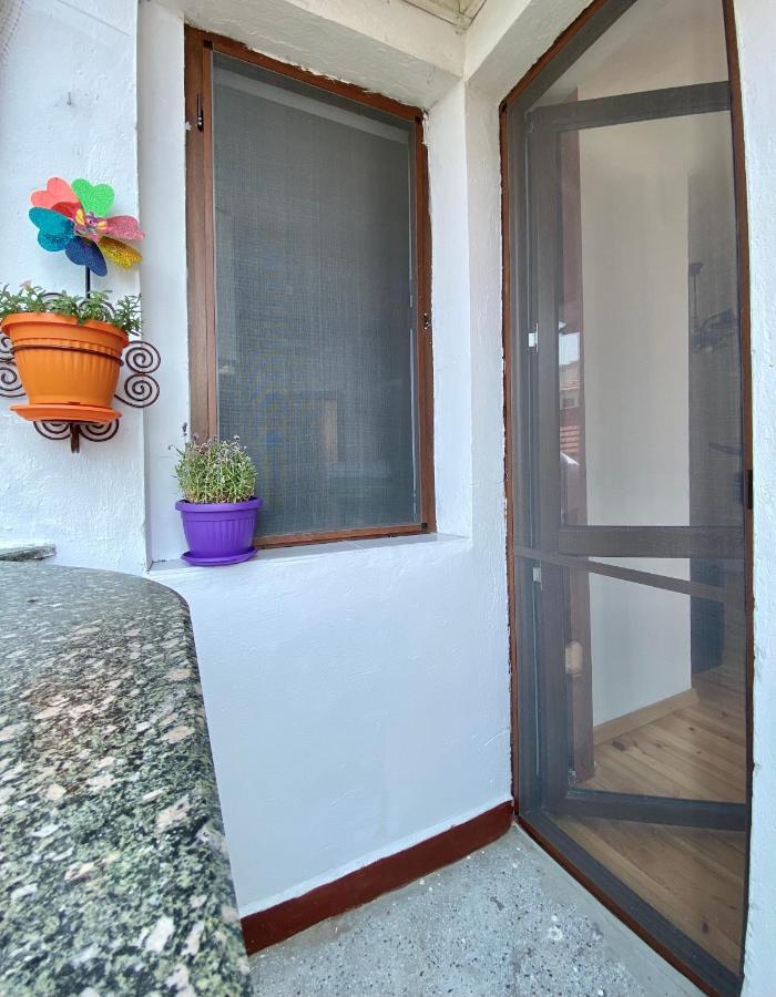 Bright Central Studio For 4 In Μπουργκάς Εξωτερικό φωτογραφία